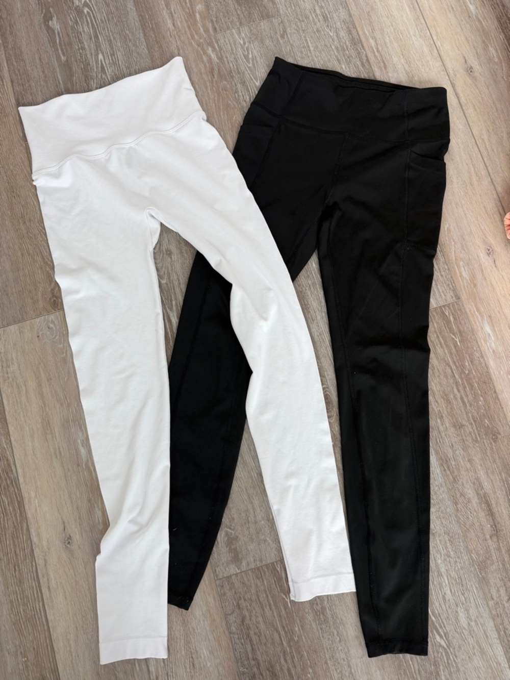 High-Waist Black and White Leggings Duo